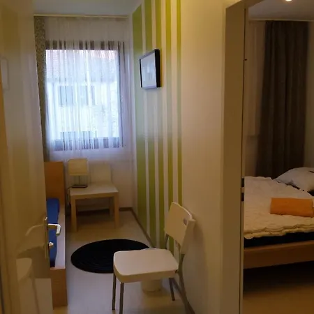 Jugendgaestehaus Lichterfelde Juli Ostello